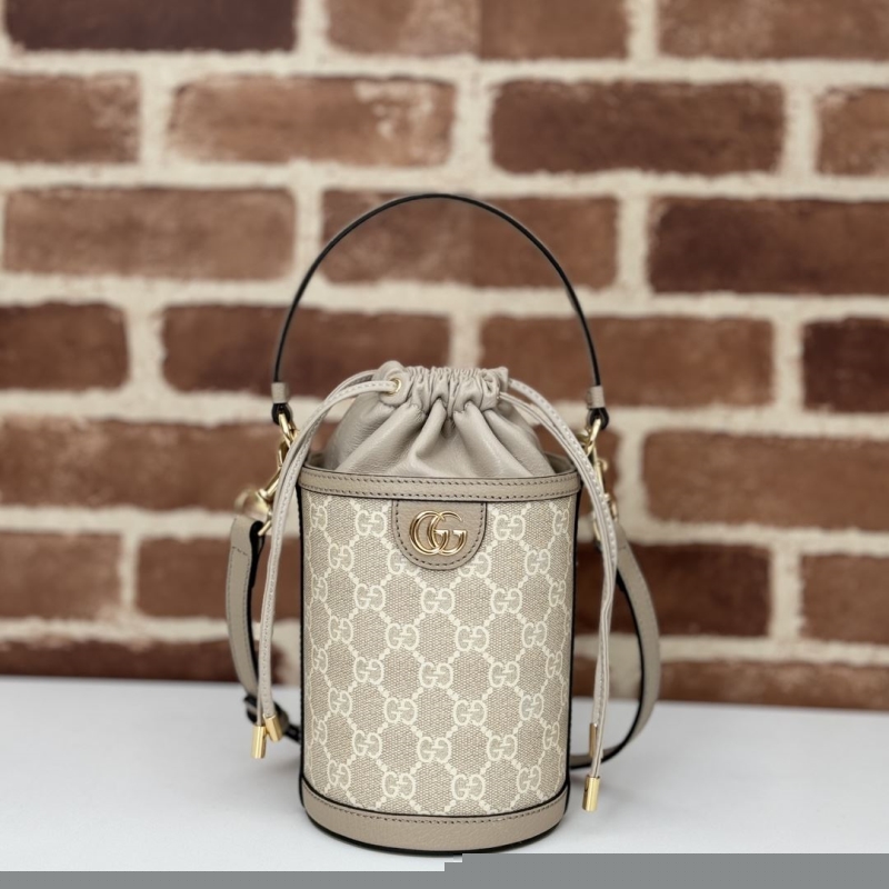 G*u*i bucket bags